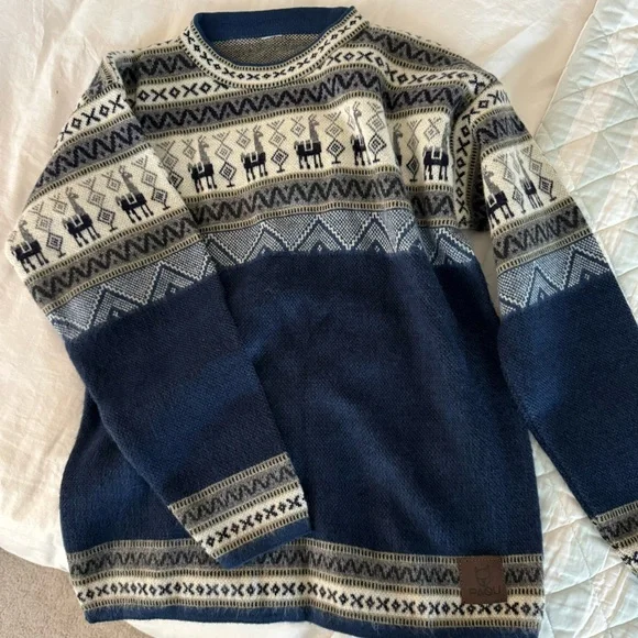 NWOT Alpaca Wool Sweater with Andean Llama Design Medium - Picture 3 of 16